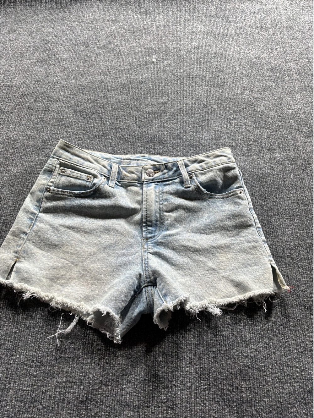 No Boundaries Women's Light Wash Denim Shorts Size 4